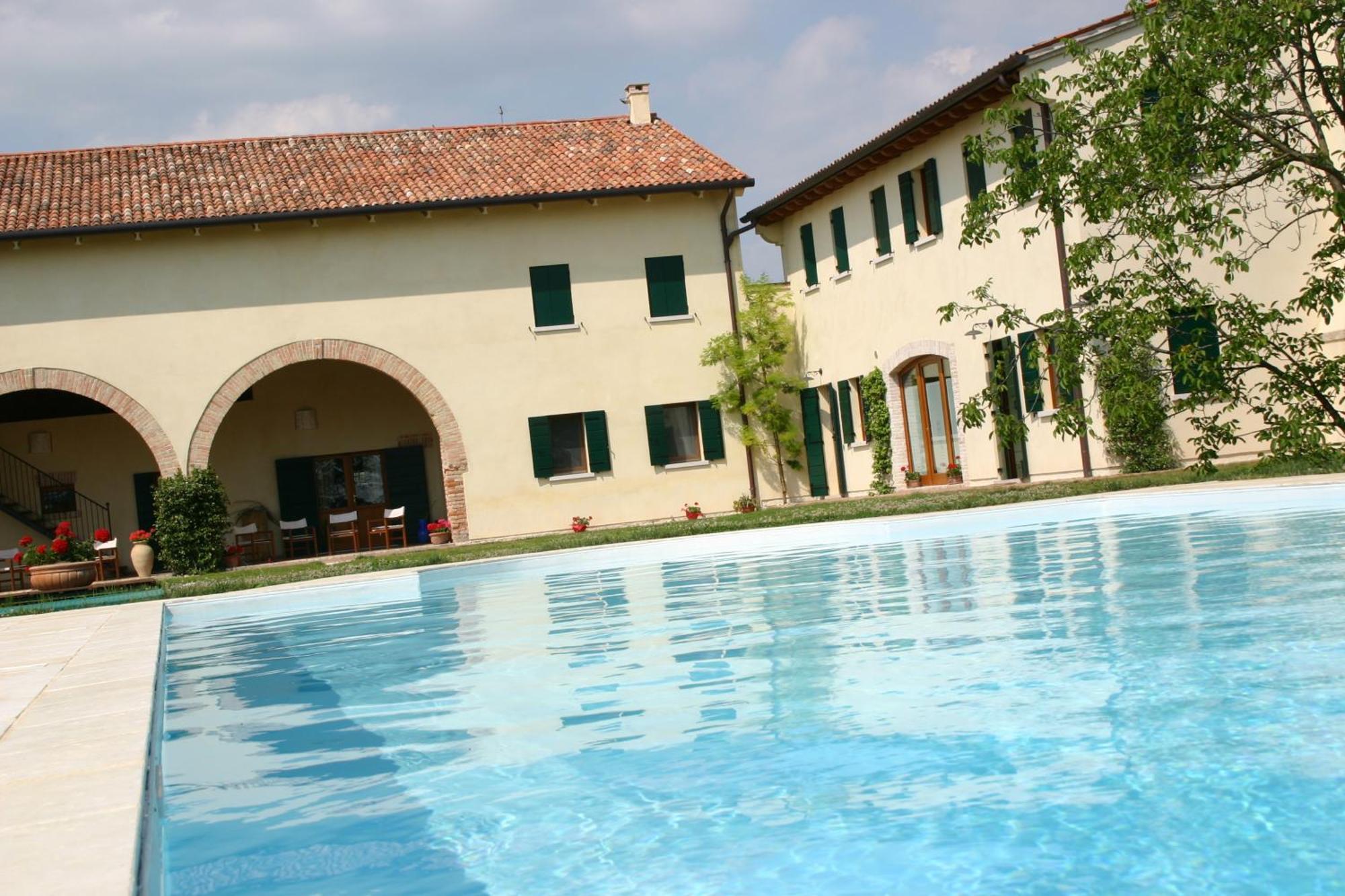 Hostal Il Rifugio Del Poeta San Biagio di Callalta Exterior foto