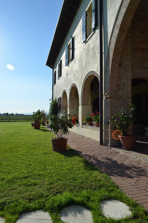 Hostal Il Rifugio Del Poeta San Biagio di Callalta Exterior foto